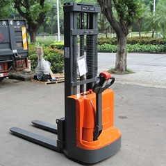 電動(dòng)地牛叉車還能替代爪式千斤頂使用？