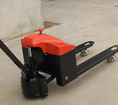 電動搬運車的靈活性高？比手動搬運車好操作嗎